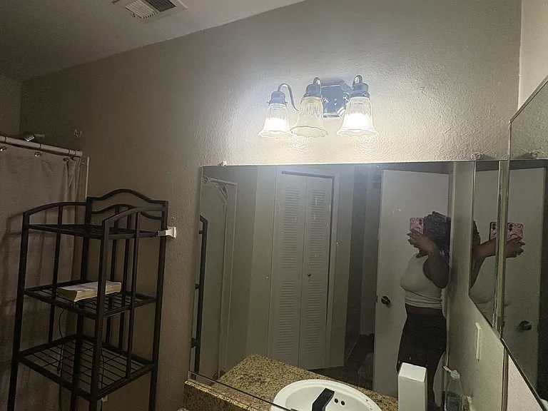 4704 Walden Cir #19 — Photo 7