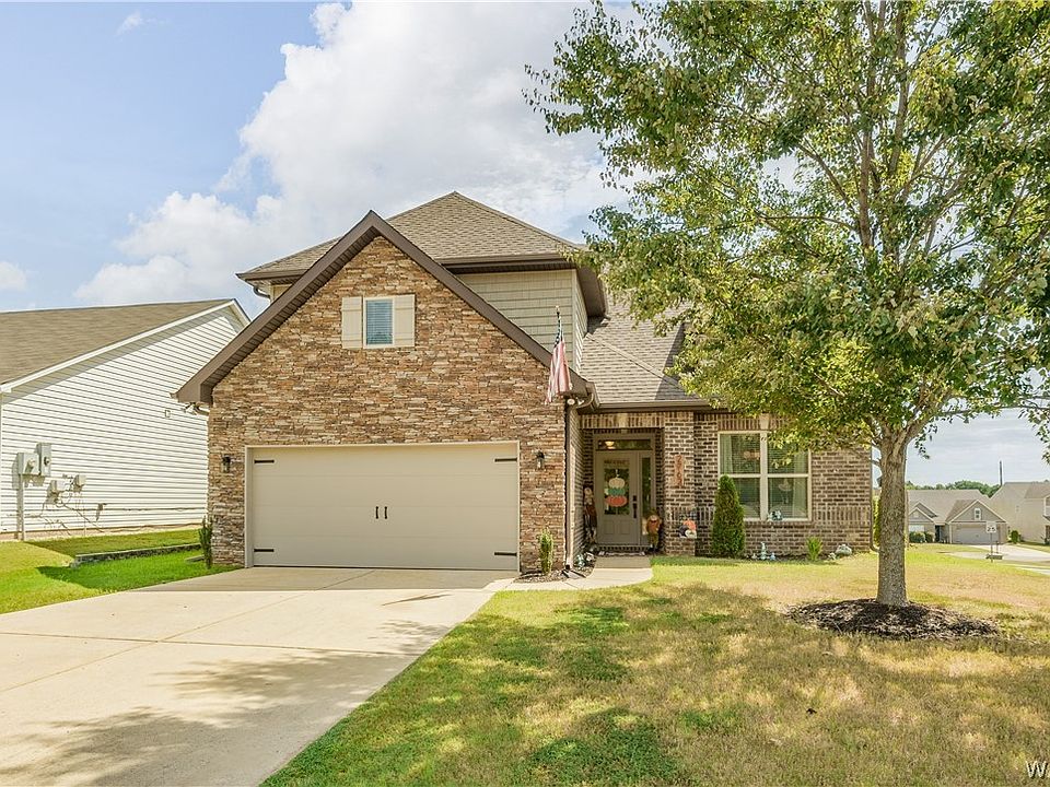 1st image of 2762 Lily Cir