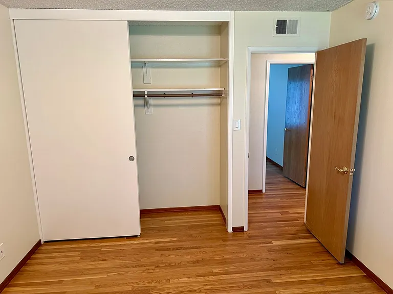3123 W Teranimar Dr — Photo 17