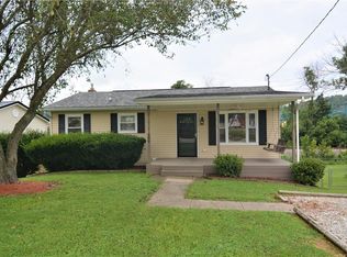 109 Chestnut St, Eleanor, WV 25070