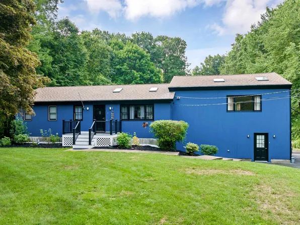 1 Dubeau Drive, Derry, NH 03038