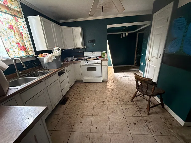 805 S Hickory St — Photo 7