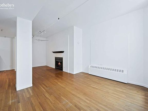 4th image of 426 West Broadway