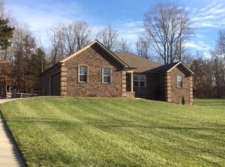 1602 Roberts St NW, Corydon, IN 47112