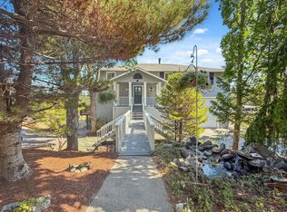 250 Pine Ridge Dr, Grants Pass, OR 97527