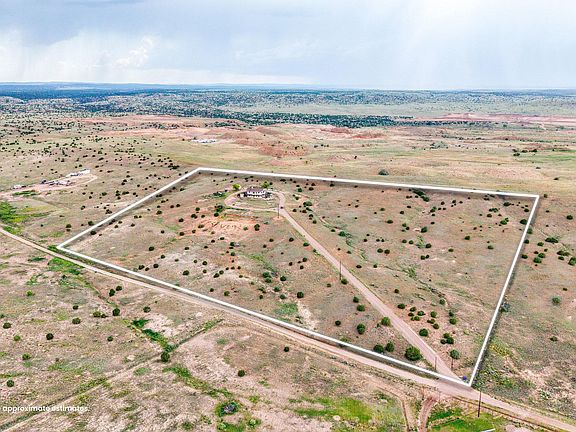 3rd image of 800 S Arena Estates Dr