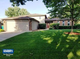 500 Carla Dr, Shorewood, IL 60404
