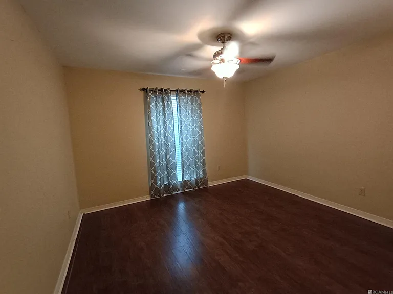 8500 Bluebonnet Blvd #24 — Photo 6