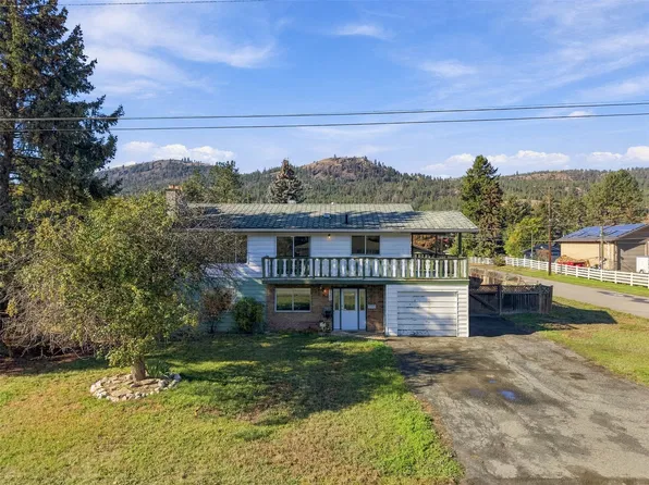 4569 Spurraway Rd, Kamloops, BC V2H 1M8