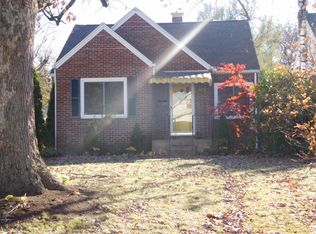 1552 Governor St, Springfield, IL 62704