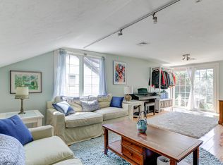 73 Bliss Rd #B, Newport, RI 02840