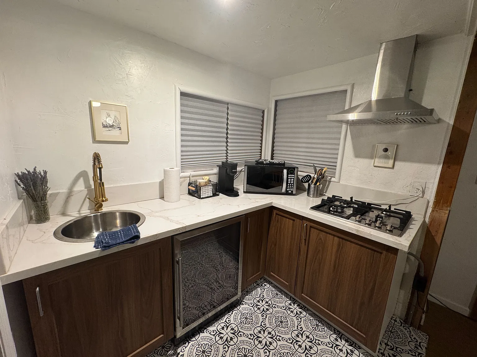 Studio, $1,200 — Photo 4