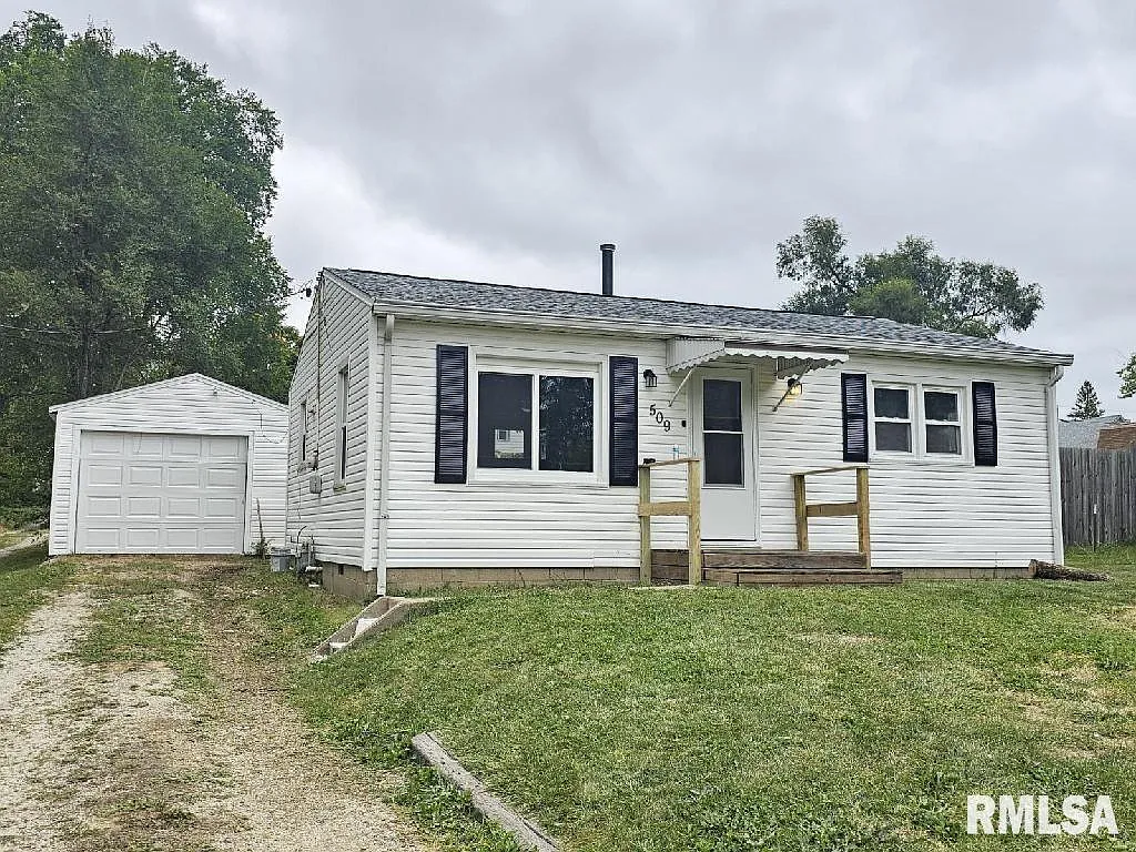509 Dempsey St photo 1