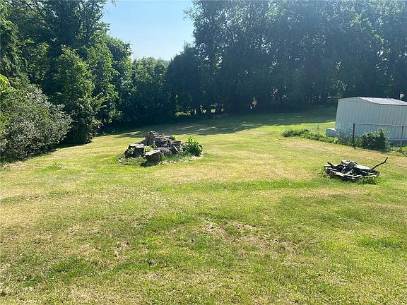 5th image of 216 Crescent Pines Dr