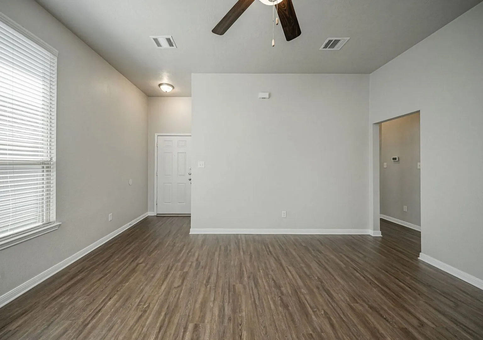 Spacious Single-Family Home Available Now! — Photo 3