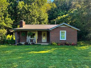 205 Old Fort Rd, Fairview, NC 28730