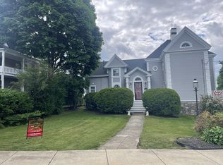 69 Rockland St #2, Swampscott, MA 01907