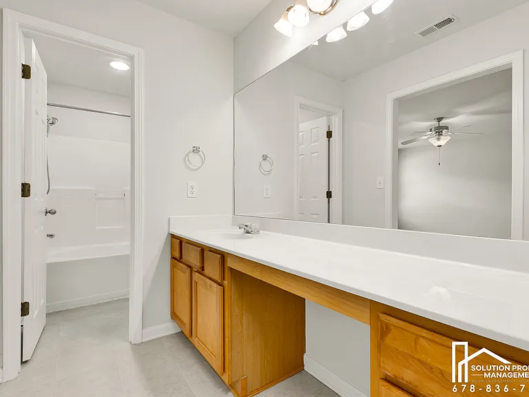 3862 Guilderoy Ln — Photo 9