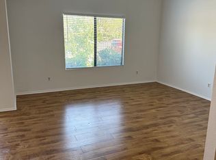 43415 20th St W APT 6, Lancaster, CA 93534