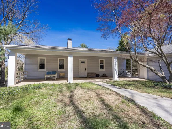 820 Sharpless Rd, Hockessin, DE 19707