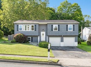 6 Davenport Ct, Monroe, NY 10950