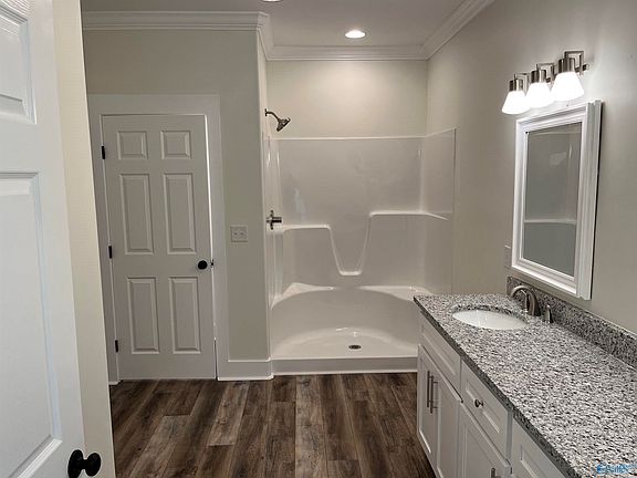 5th image of 209 City Park Dr SE