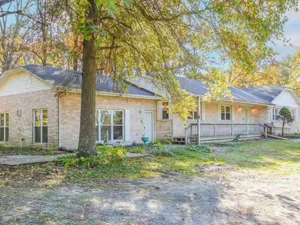 9742 New Athens Darmstadt Rd, Lenzburg, IL 62255