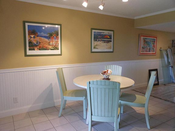 5th image of 275 Palm Ave APT A306