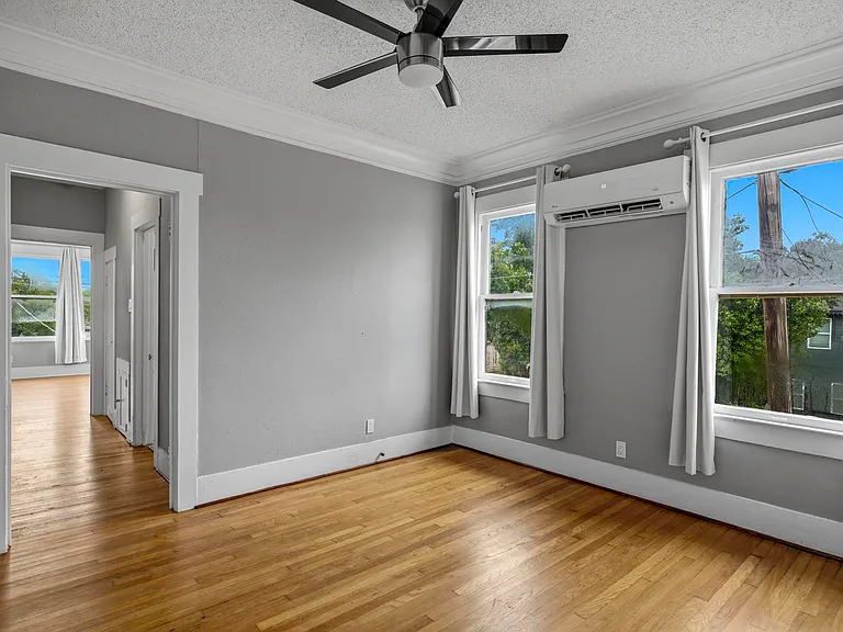 1044 W Mistletoe Ave #4 — Photo 29