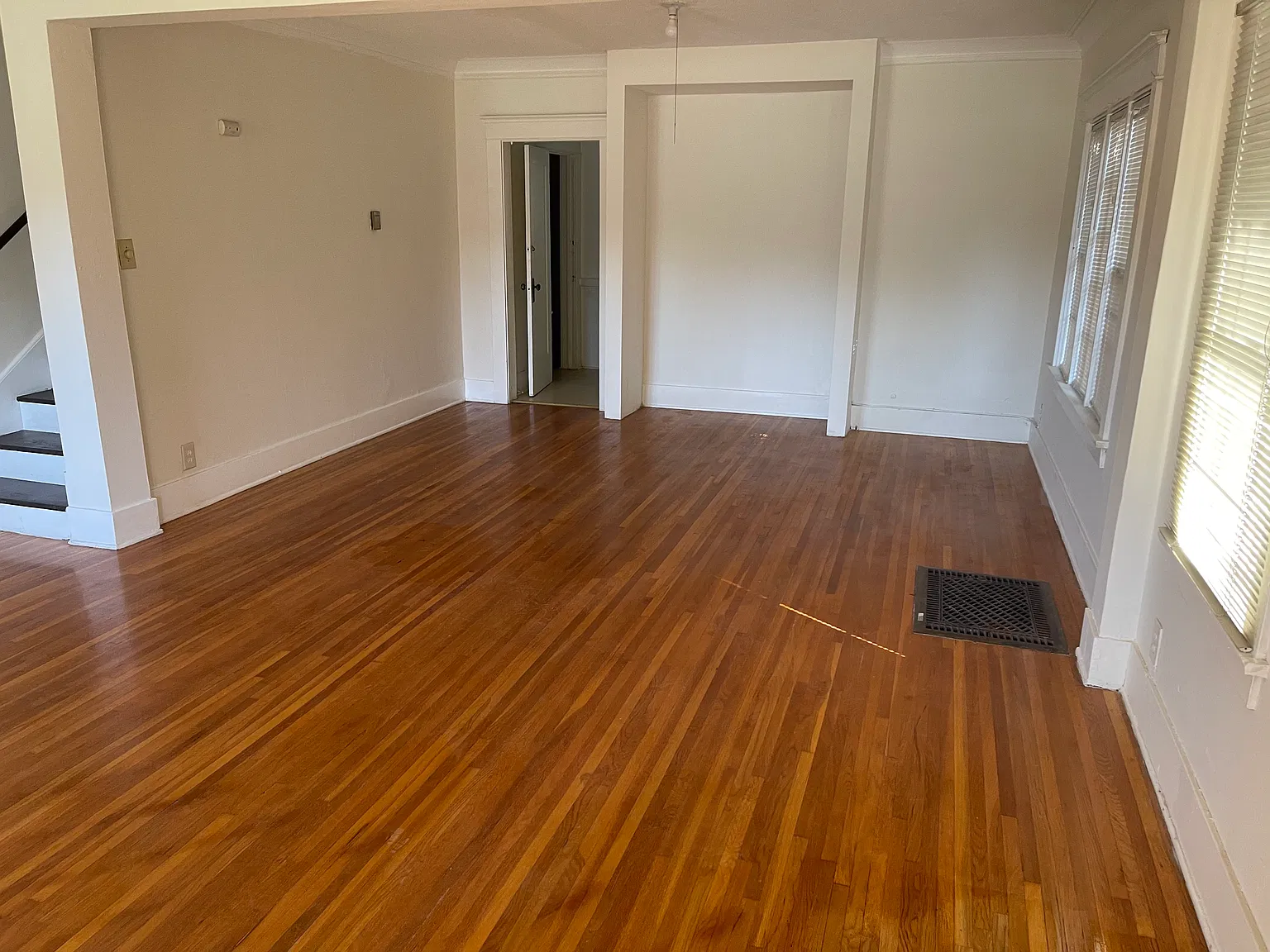 2 bed, 1.5 bath, 1050 sqft, $2,595 — Photo 4