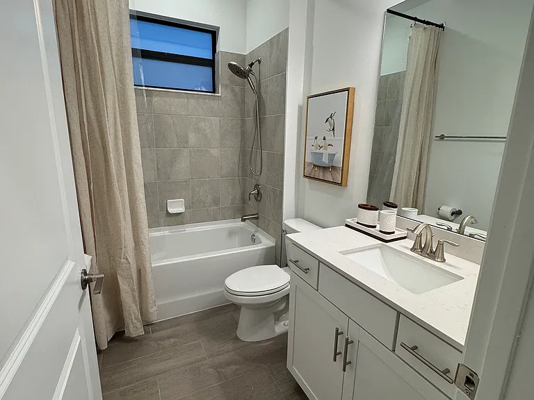 Hinkley Dr — Photo 15