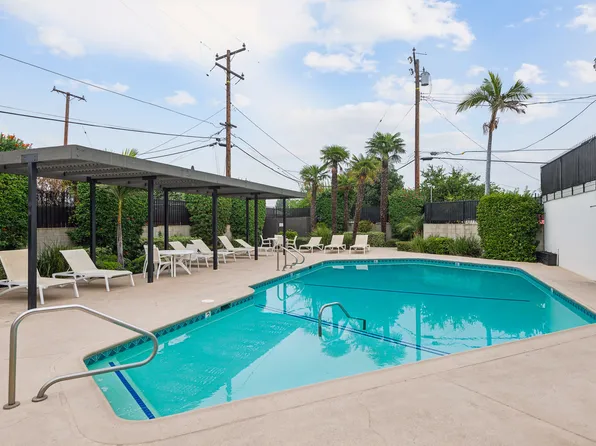 Fisher Court Apartments