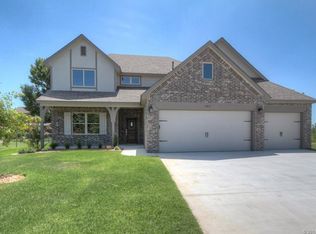 2517 W Roanoke St, Broken Arrow, OK 74011