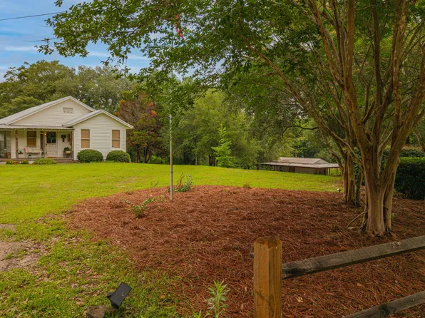 282 Gardner Rd, Baxley, GA 31513