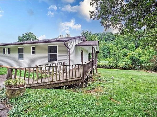 10 S Turkey Creek Rd #C, Leicester, NC 28748