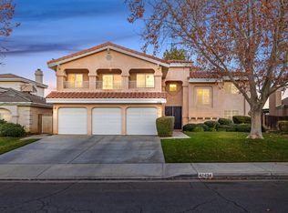42434 La Gabriella Dr, Quartz Hill, CA 93536