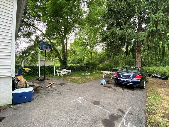 3rd image of 1404 Ney Ave