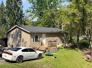 72 Riverside Dr, Richwood, WV 26261