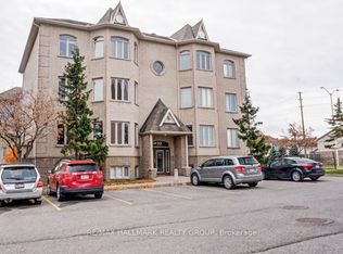 50 Briargate Point #4, Ottawa, ON K4A 0C3
