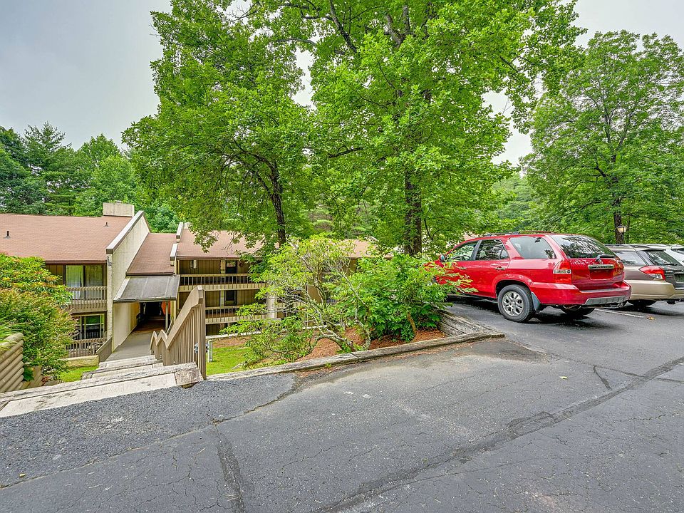 1st image of 407 Overlook Road #2C