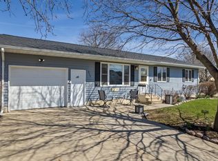 217 E Grant St, Caledonia, MN 55921