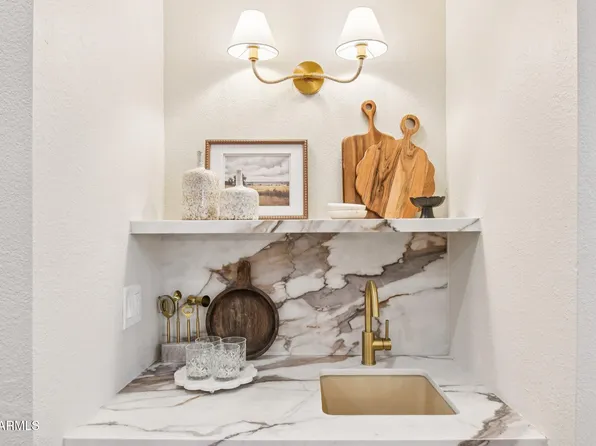 830 E BRUCE Avenue, Gilbert, AZ 85234