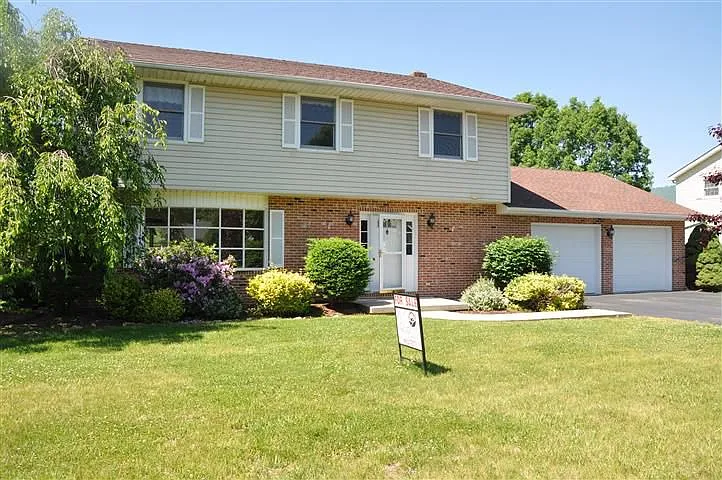 207 Dusty Rd photo 1