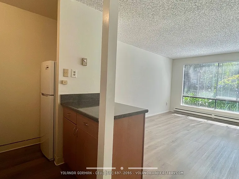 5 Admiral Dr #F208 — Photo 5