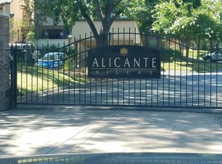 512 Woodside Oaks APT 7, Sacramento, CA 95825