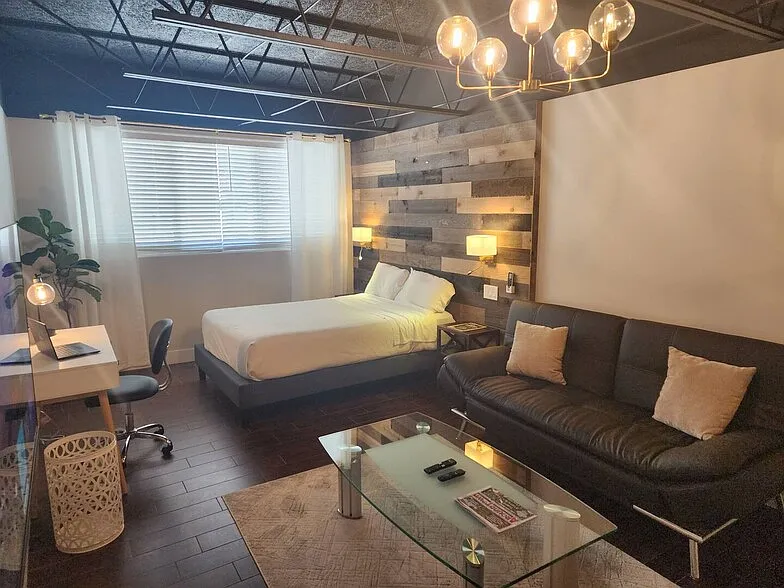 Studio, 475 sqft, $1,650 — Photo 1
