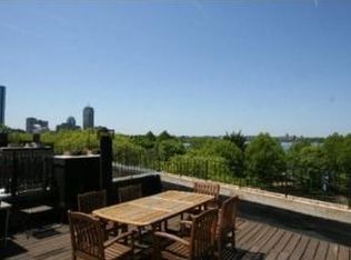 22 David G Mugar Way APT 7, Boston, MA 02114