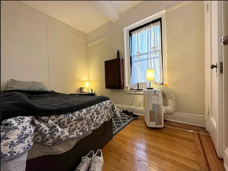 310 E 55th St #10DB — Photo 5
