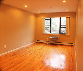 Rented by Space Marketing Shop