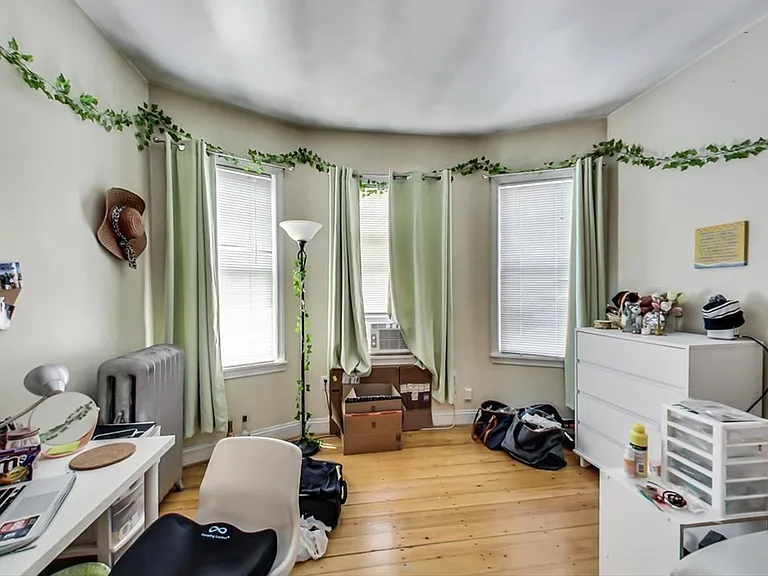 8 Sunset St #1E — Photo 17